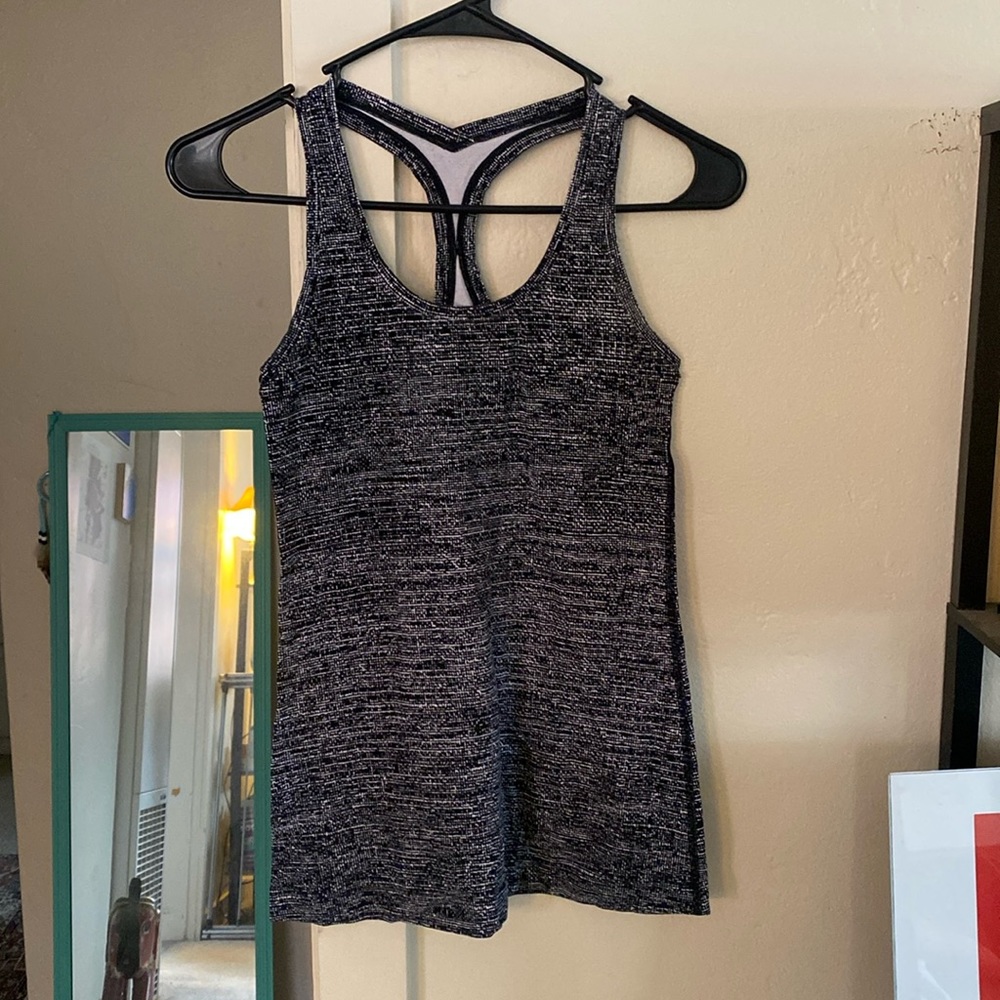 Lululemon black and white athletic shirt Size Small